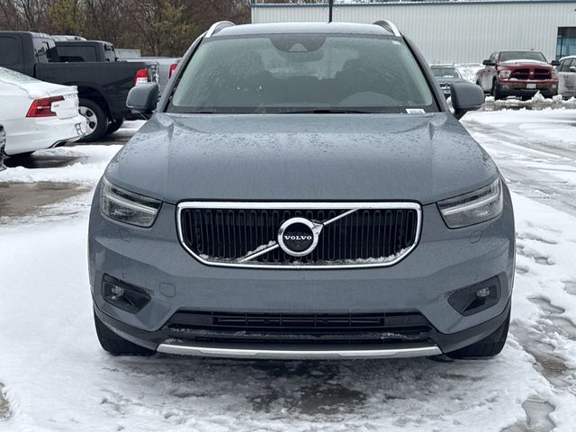 2021 Volvo XC40 Momentum