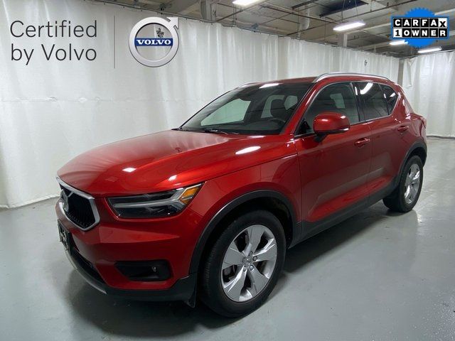 2021 Volvo XC40 Momentum