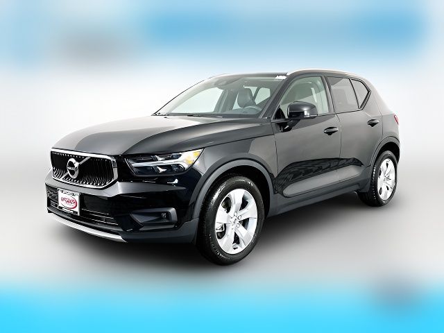 2021 Volvo XC40 Momentum