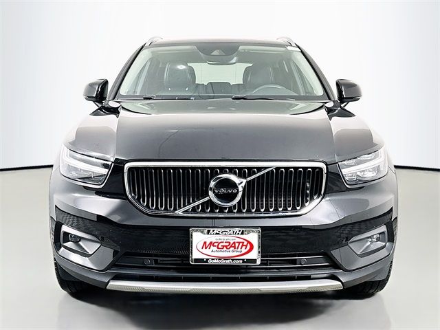 2021 Volvo XC40 Momentum