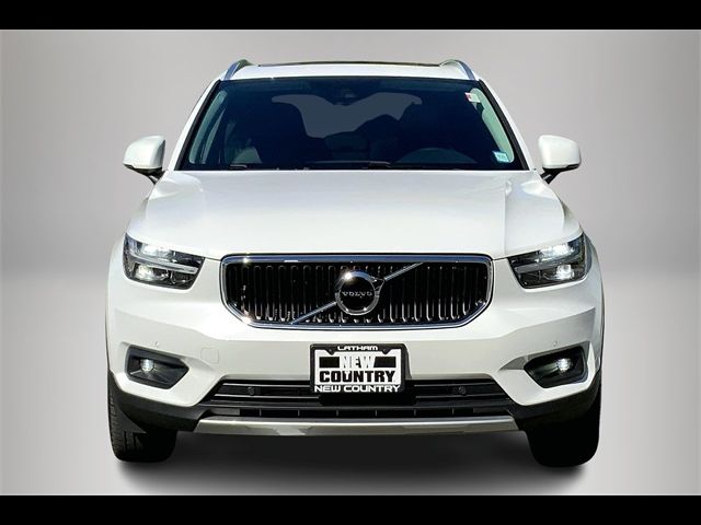 2021 Volvo XC40 Momentum