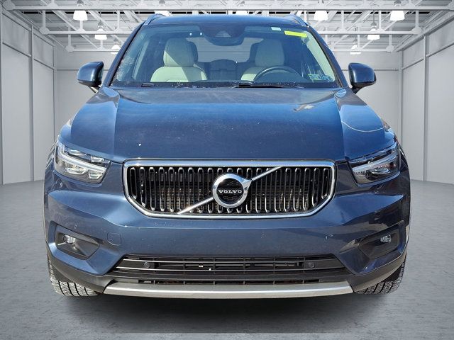 2021 Volvo XC40 Momentum