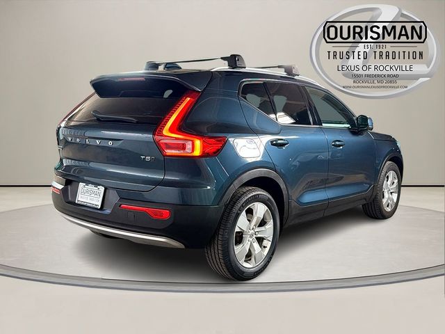 2021 Volvo XC40 Momentum