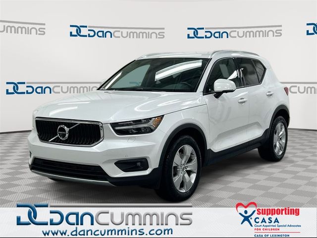 2021 Volvo XC40 Momentum