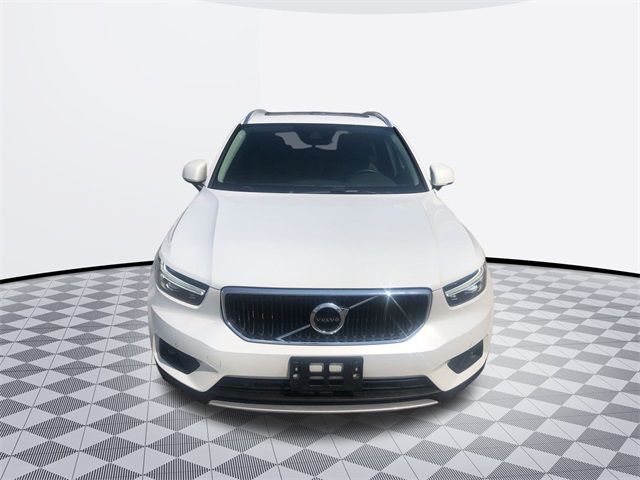 2021 Volvo XC40 Momentum