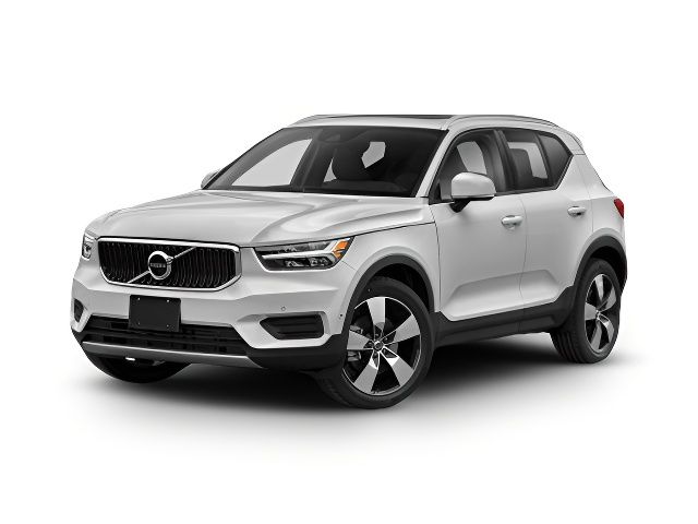 2021 Volvo XC40 Momentum