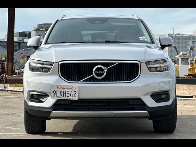 2021 Volvo XC40 Momentum