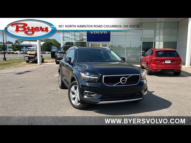 2021 Volvo XC40 Momentum