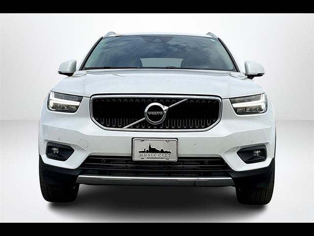 2021 Volvo XC40 Momentum