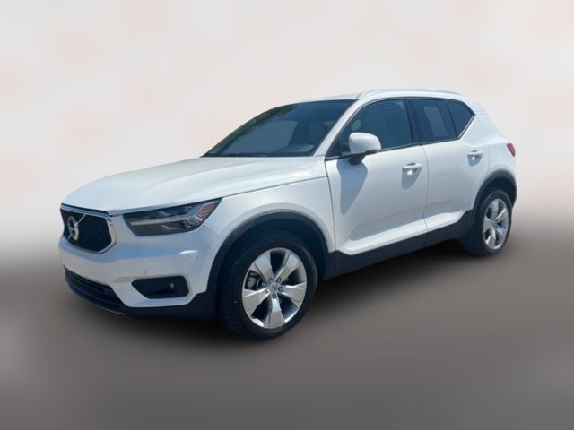 2021 Volvo XC40 Momentum