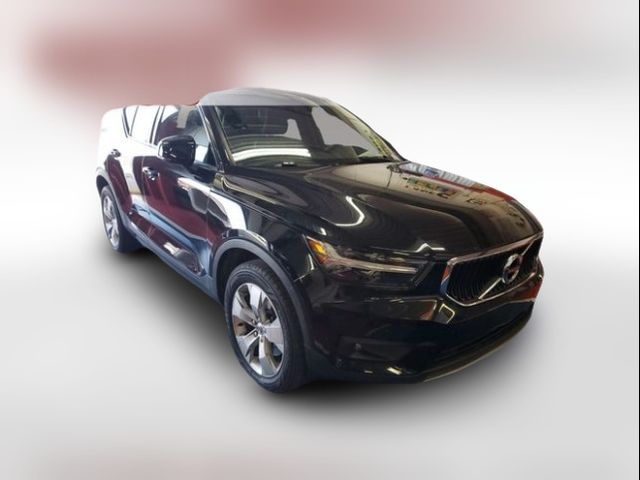 2021 Volvo XC40 Momentum