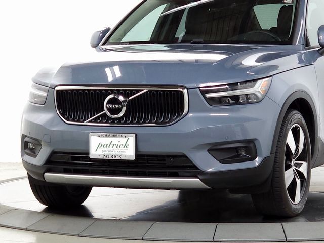 2021 Volvo XC40 Momentum