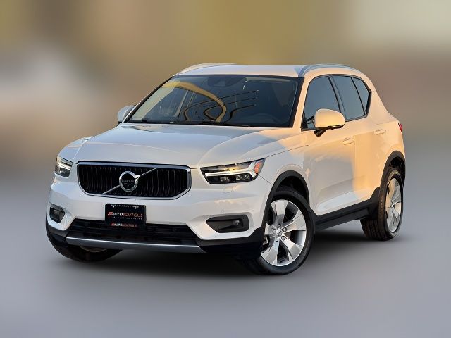 2021 Volvo XC40 Momentum