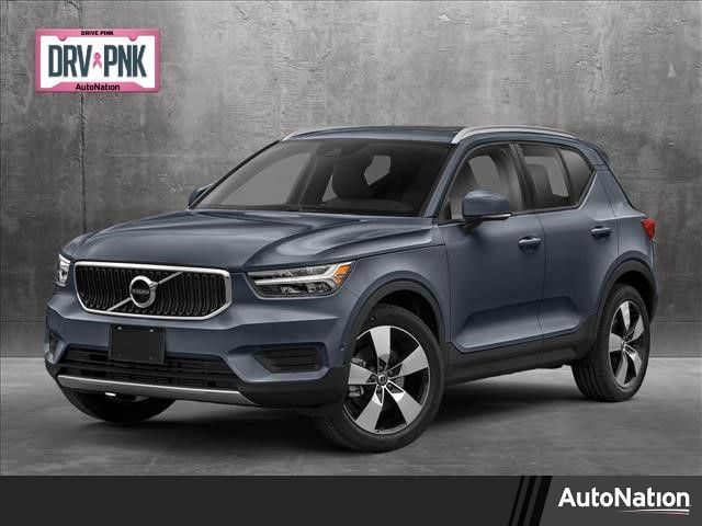 2021 Volvo XC40 Momentum