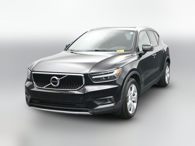 2021 Volvo XC40 Momentum