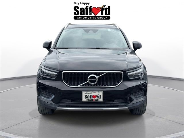 2021 Volvo XC40 Momentum