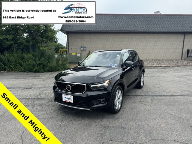 2021 Volvo XC40 Momentum