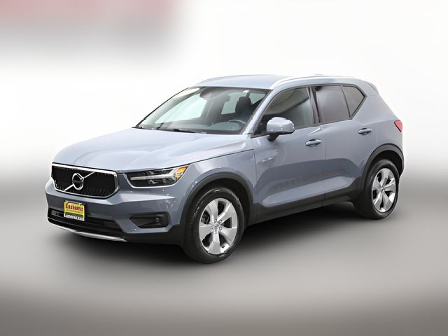 2021 Volvo XC40 Momentum