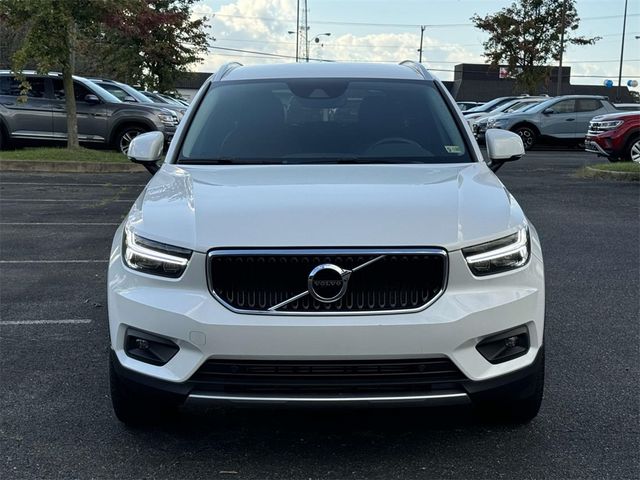 2021 Volvo XC40 Momentum