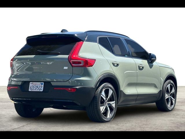 2021 Volvo XC40 Base