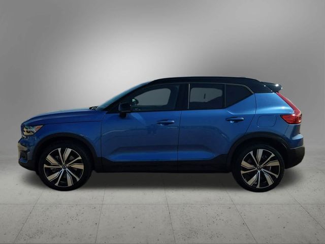 2021 Volvo XC40 Base