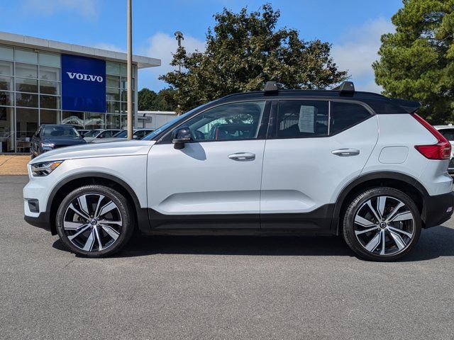 2021 Volvo XC40 Base