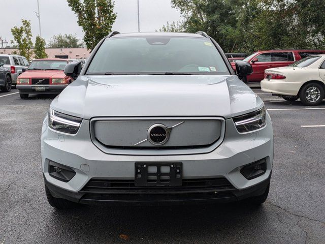 2021 Volvo XC40 Base