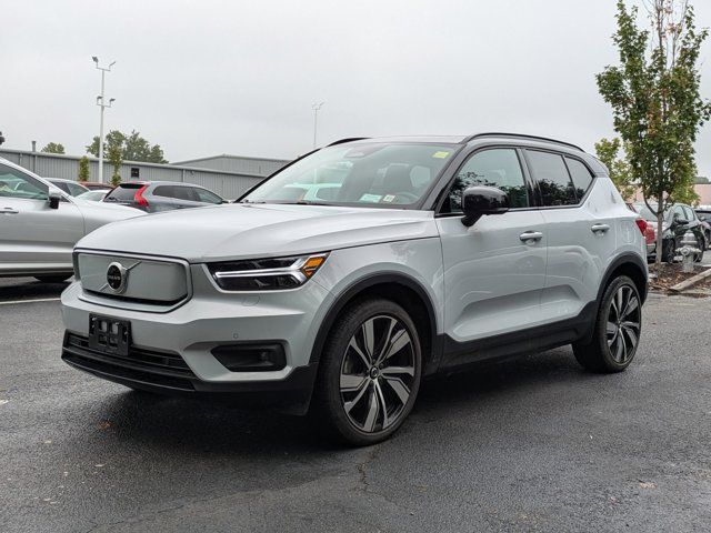 2021 Volvo XC40 Base