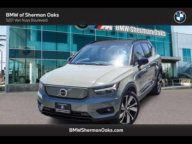 2021 Volvo XC40 Base