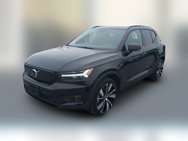 2021 Volvo XC40 Base