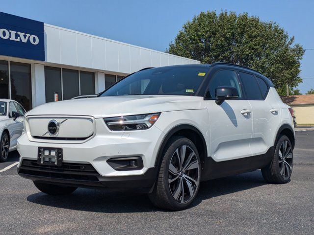 2021 Volvo XC40 Base