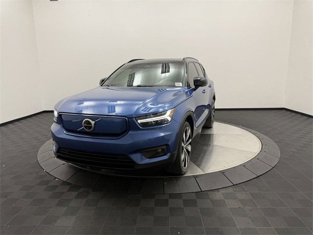 2021 Volvo XC40 Base