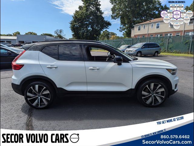 2021 Volvo XC40 Base