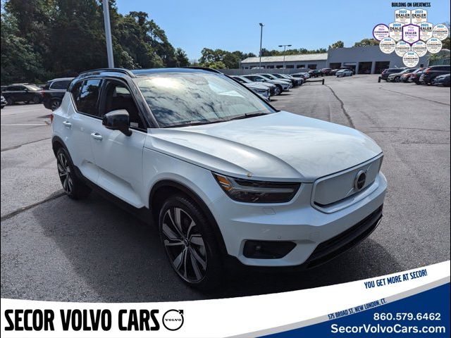 2021 Volvo XC40 Base