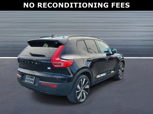 2021 Volvo XC40 Base