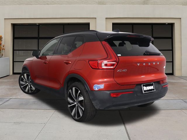 2021 Volvo XC40 Base