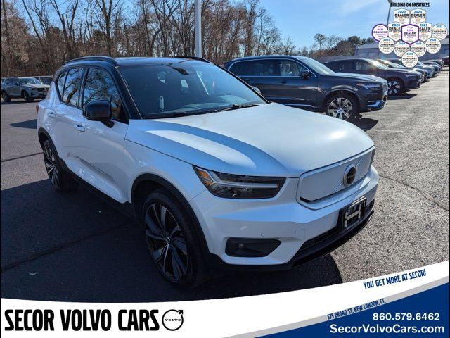 2021 Volvo XC40 Base