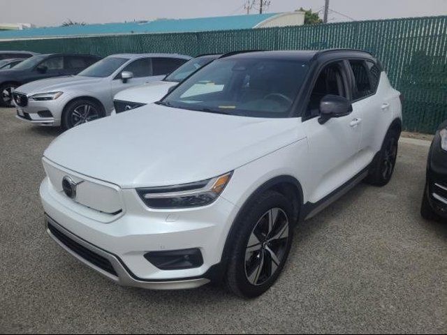 2021 Volvo XC40 Base