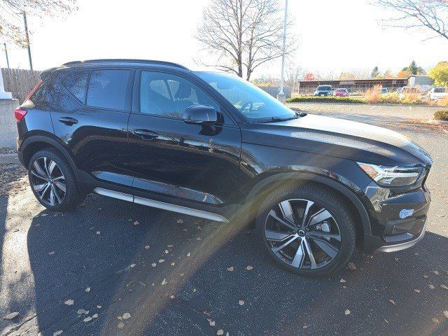 2021 Volvo XC40 Base