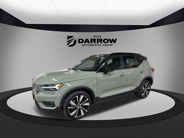 2021 Volvo XC40 Base