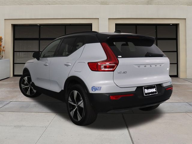 2021 Volvo XC40 Base