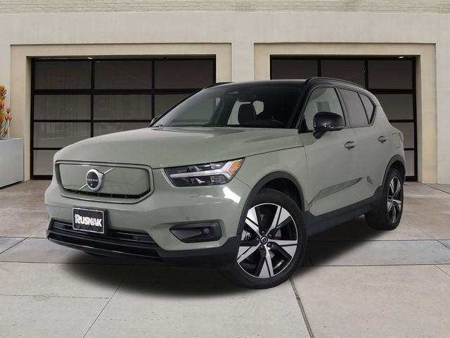 2021 Volvo XC40 Base