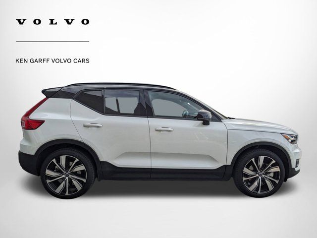 2021 Volvo XC40 Base