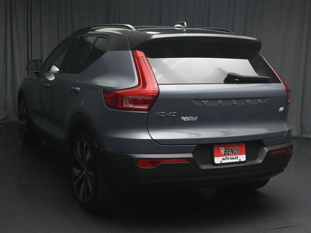 2021 Volvo XC40 Base