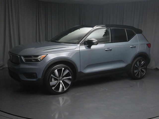 2021 Volvo XC40 Base