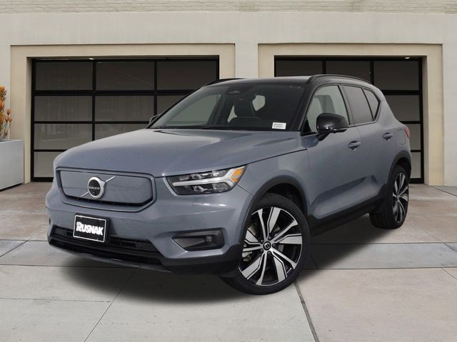 2021 Volvo XC40 Base