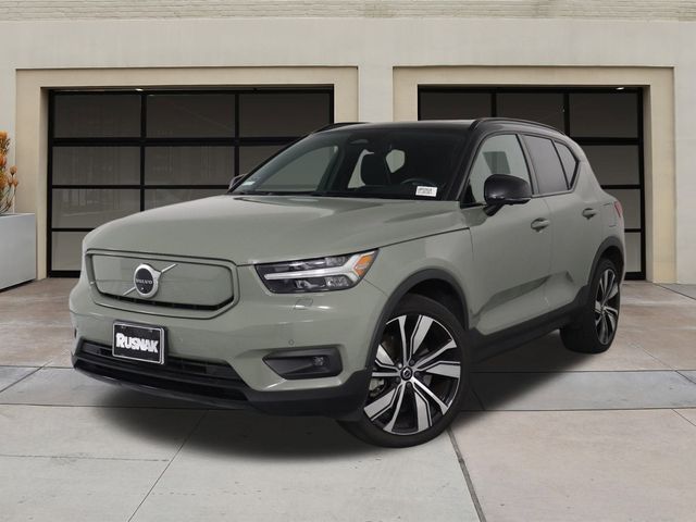 2021 Volvo XC40 Base