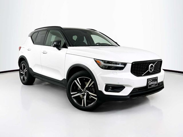 2021 Volvo XC40 R-Design