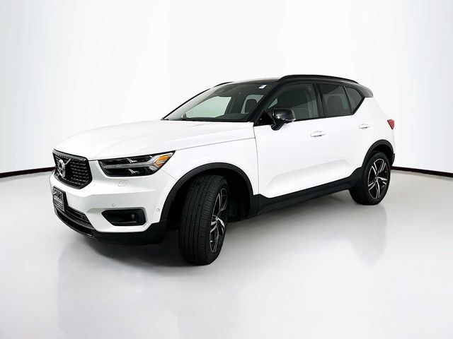 2021 Volvo XC40 R-Design