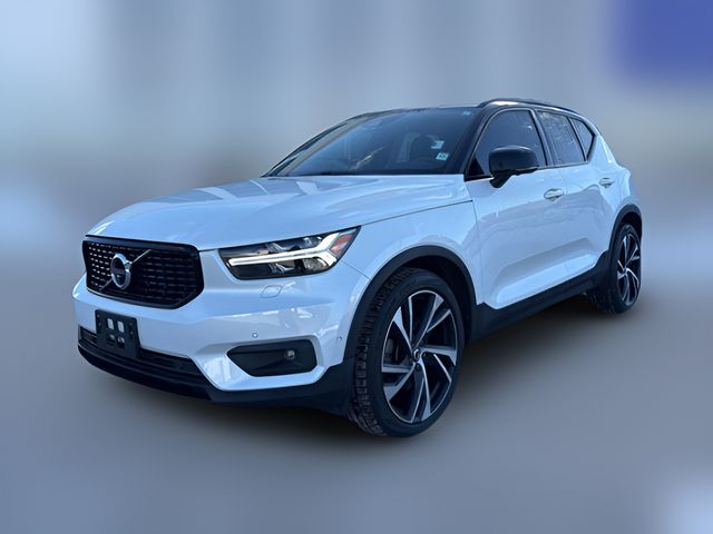 2021 Volvo XC40 R-Design